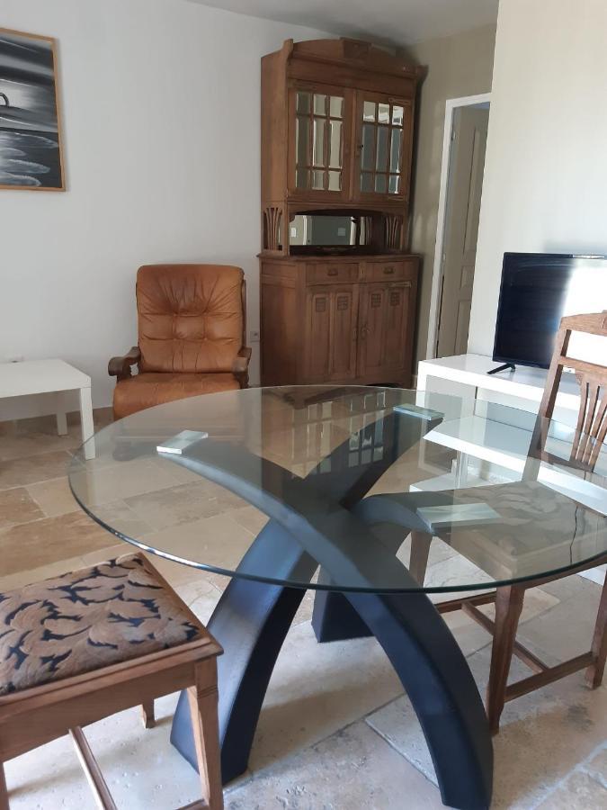 Au Pays Du Ventoux Bed & Breakfast เลอ ตอร์ ภายนอก รูปภาพ