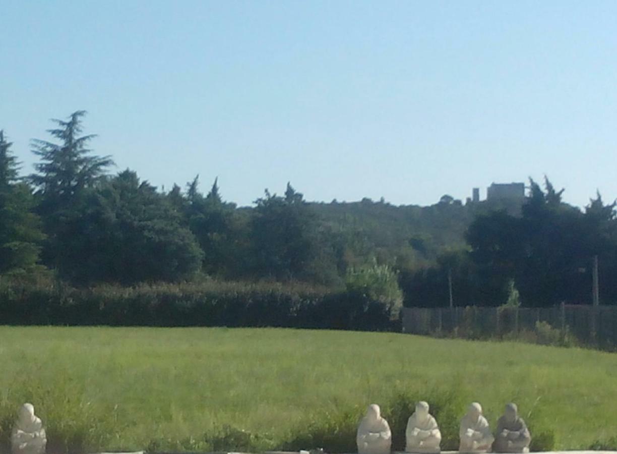 Au Pays Du Ventoux Bed & Breakfast เลอ ตอร์ ภายนอก รูปภาพ